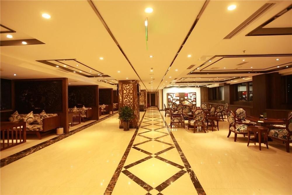 Jiayun Hotel Чънду Екстериор снимка